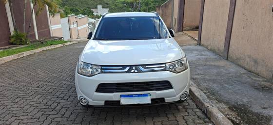 MITSUBISHI OUTLANDER 2.0 16V GASOLINA 4P AUTOMÁTICO MITSUBISHI OUTLANDER 2.0 16V GASOLINA 4P AUTOMÁTICO
